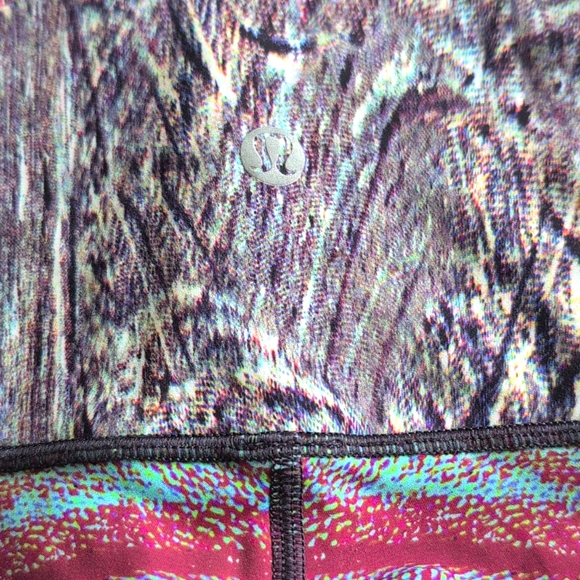 Stylish Multicolor Lululemon set - Picture 6 of 11